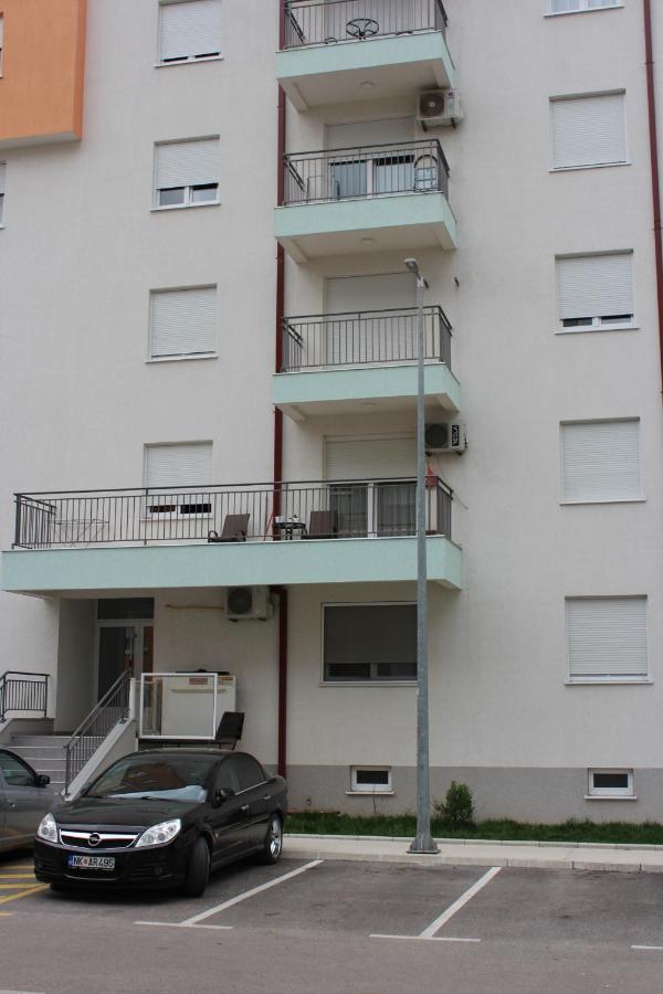 Apartment Anagastum Niksic ภายนอก รูปภาพ